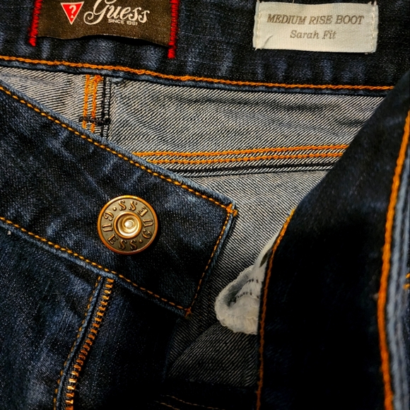 Guess Medium Rise Boot Sarah Fit - Picture 3 of 5